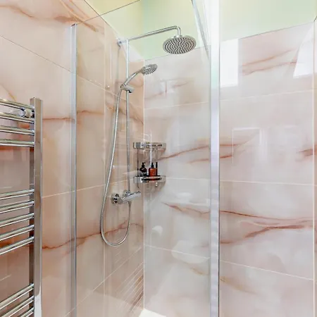 2 Bed In Carlisle Oc-96302 بيت للعطل