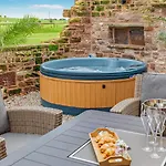 2 Bed In Carlisle Oc-96302 Holiday home